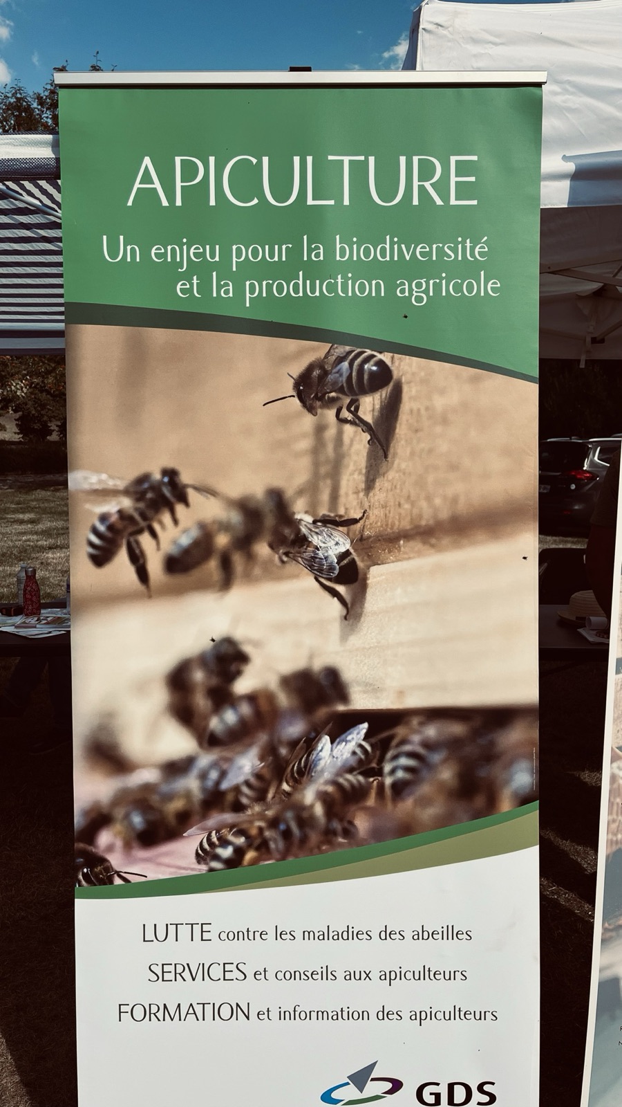Banderole Apiculture, stand d'information